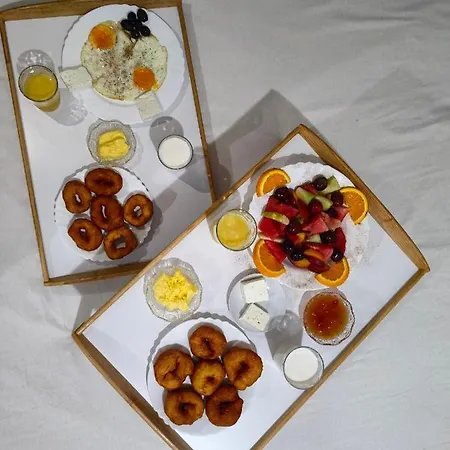 Amelia's Guest house Korce